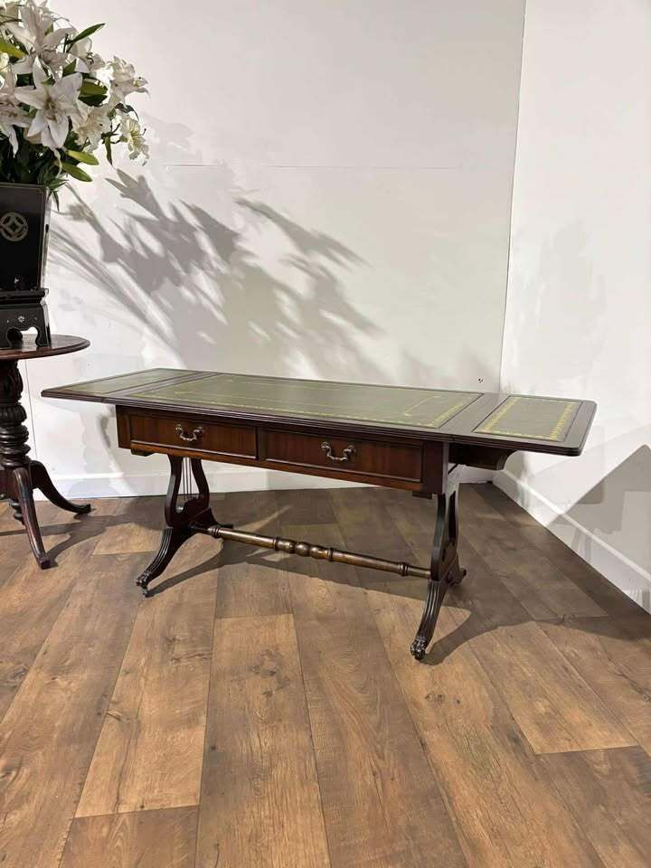 Vintage Mahogany Drop Leaf Coffee Table