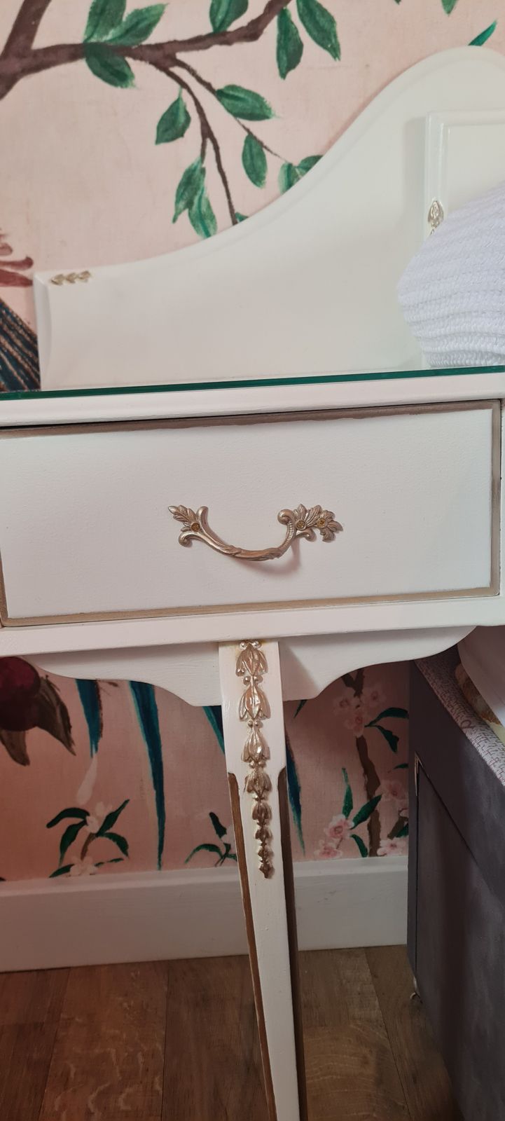 Mid Century Headboard With Bedside Tables photo 295.0