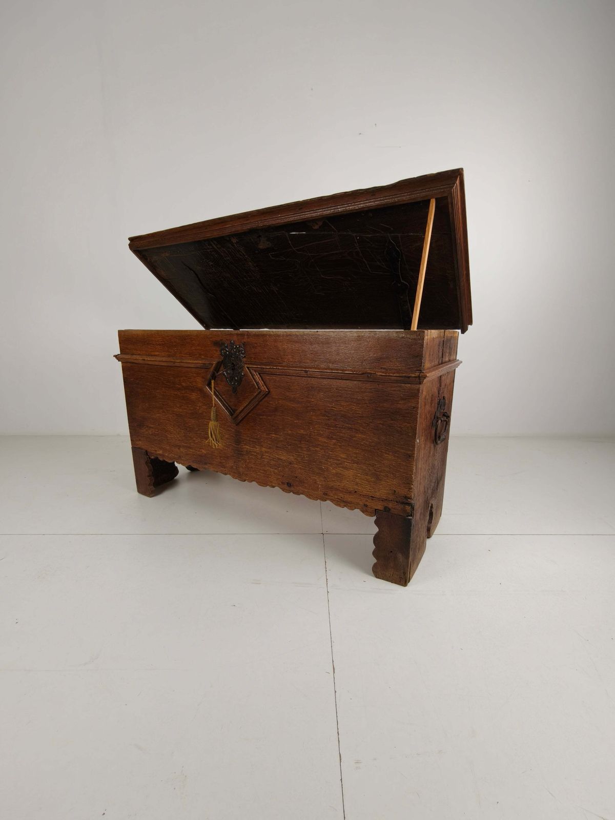 Elegant 18th Century Oak Chest – Dated 1756 photo buy
