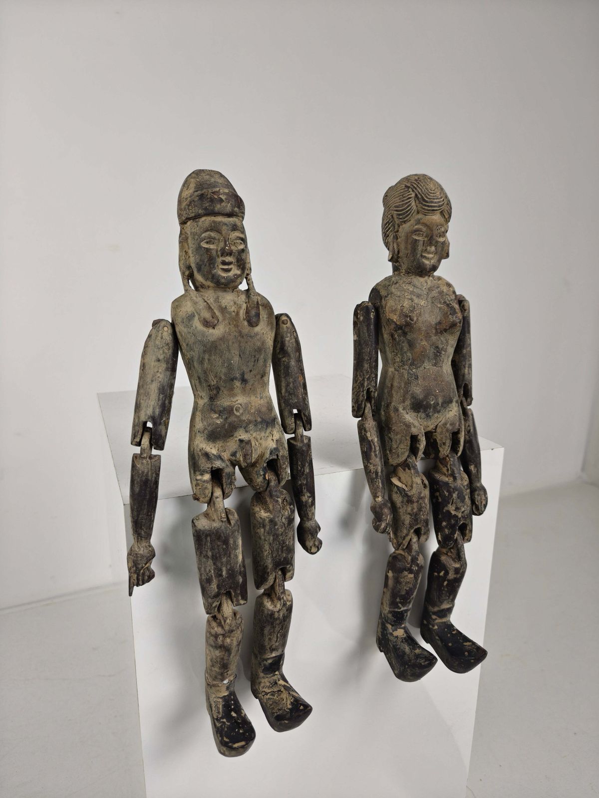 photo vintage Antique Pair Of Chinese Wooden Fertility Dolls – Boy & Girl Figures