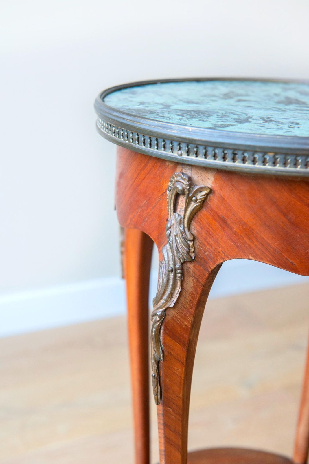 Antique French Side Table, Marble Top, Brass Edge, Louis XVI Style, Baroque Round Accent Table photo 636.0