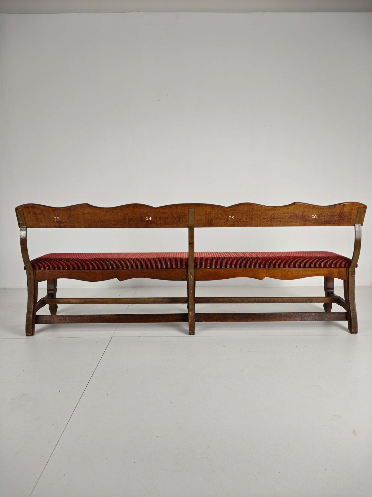 photo vinterior Unique Early 20th Century Oak Hall / Dining Bench