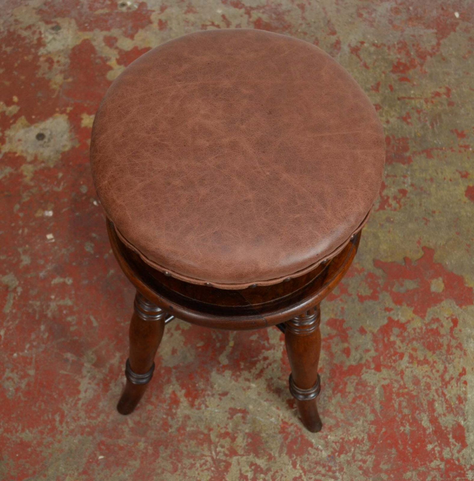 photo furniture A Victorian Adjustable Piano Stool