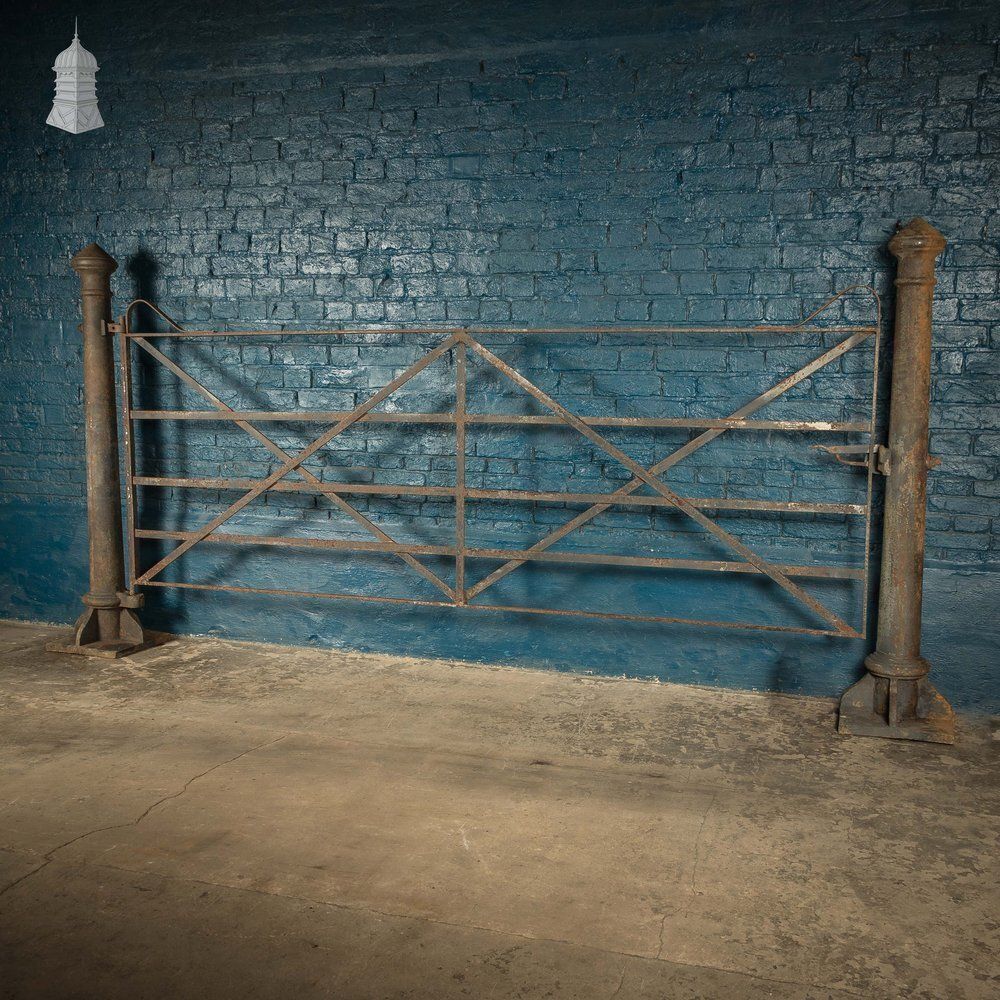 Estate Entrance Gate And Posts, Period Style photo furniture