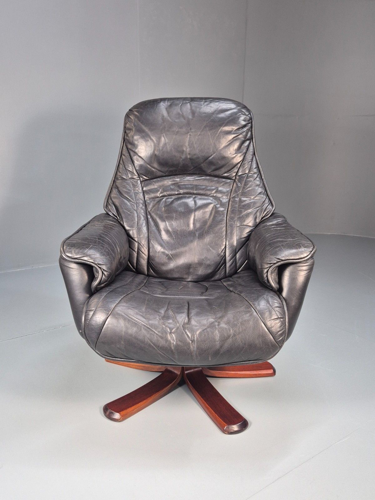 Vintage Danish Leather Swivel Recline Lounge Chair 1980s Retro Eb10437 Mswi photo furniture