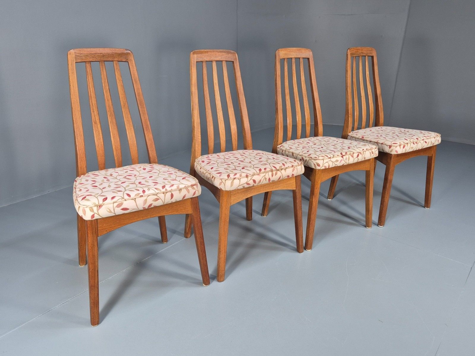 4 Midcentury Vintage Teak Dining Chairs Floral Cotton Upholstery  Eb10429 Mdin