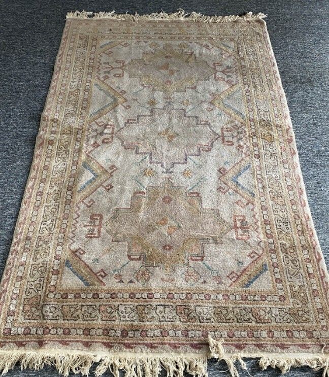 Elegant Beige Oushak Rug, Hand Knotted.