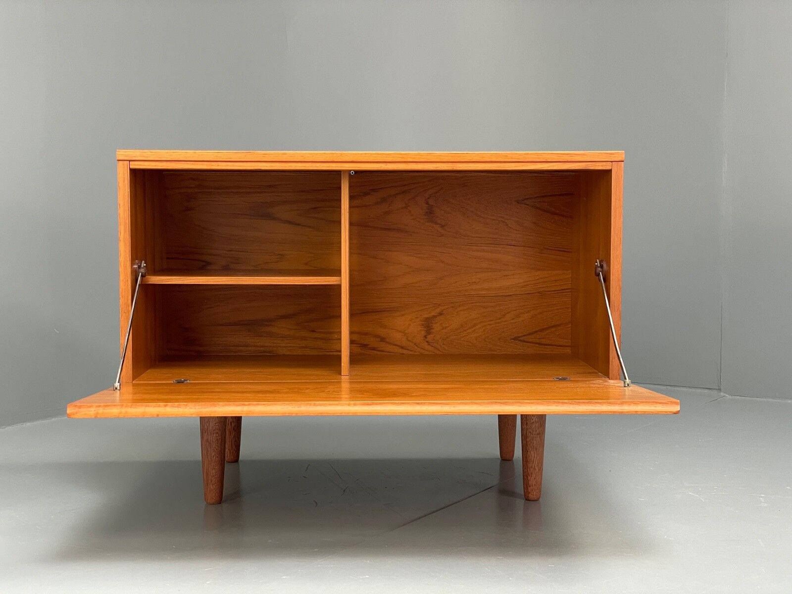 Vintage Teak Media Unit Drop Door Cabinet By Beaver & Tapley Eb9743 Mwoo photo Furniture