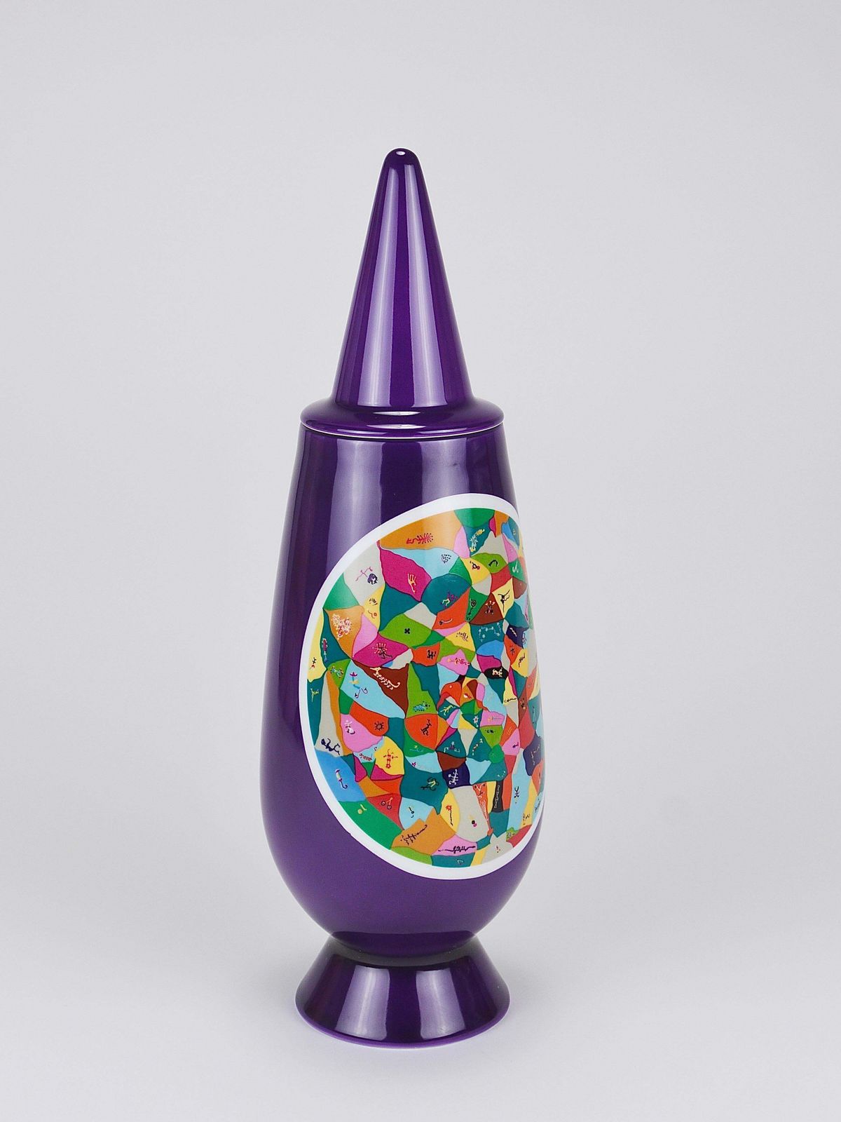 photo vintage Alessandro Mendini X Luigi Ontani 100% Make Up Limited Lidded Vase, Alessi, 1992