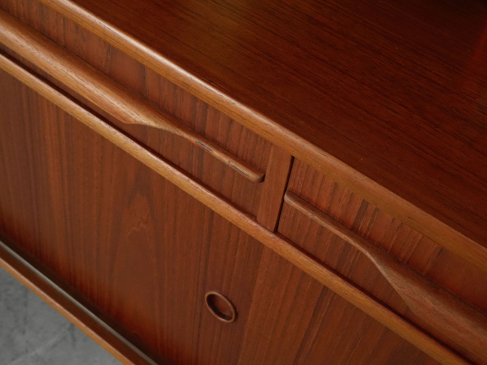 2509.0 Teakhouten Highboard, Deens Design, Ca. Jaren 1960, Productie: Denemarken photo