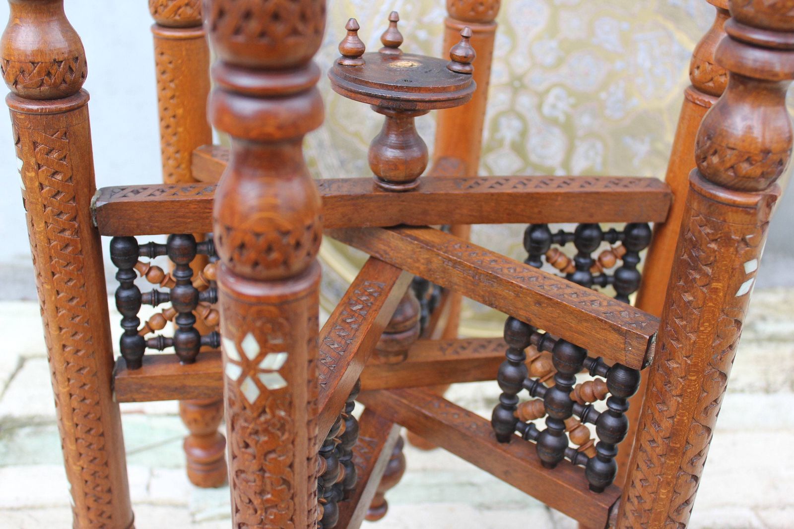 photo furniture Moroccan Folding Brass Tray Table Oriental Coffee Table Accent Islamic Style Furniture