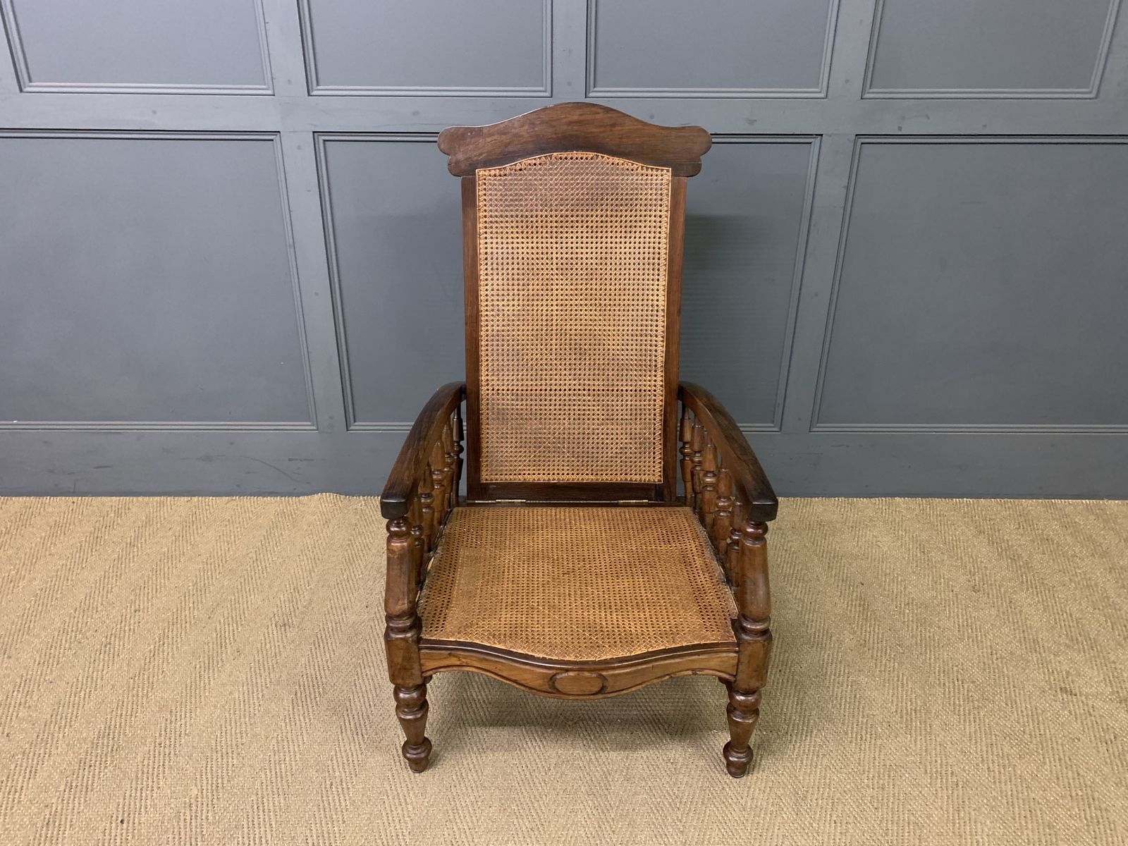 photo vinterior 19th Century Colonial Reclining Plantation Chair