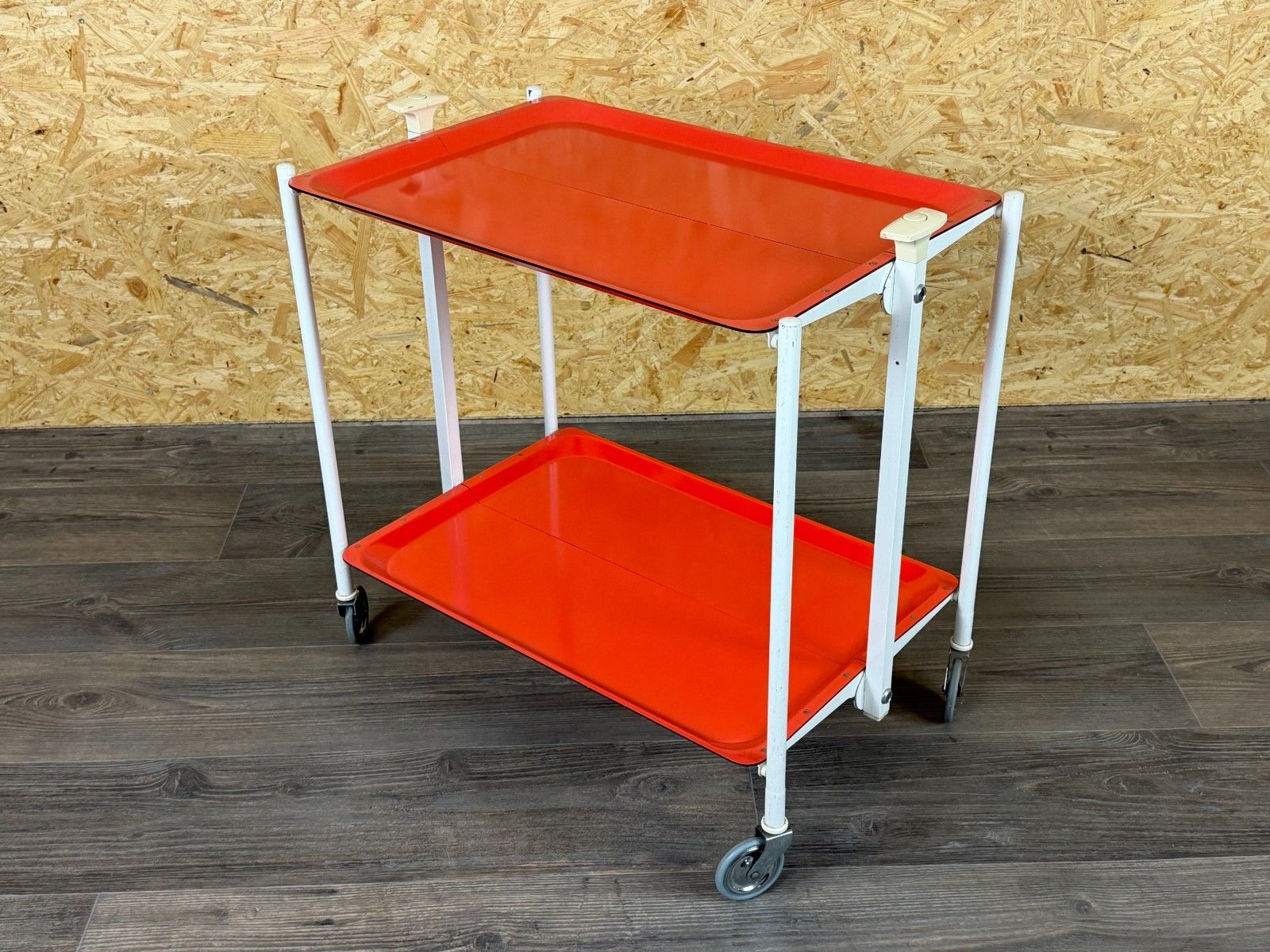 photo furniture 60s 70s Serving Trolley Dinette Side Table Orange Space Age Design