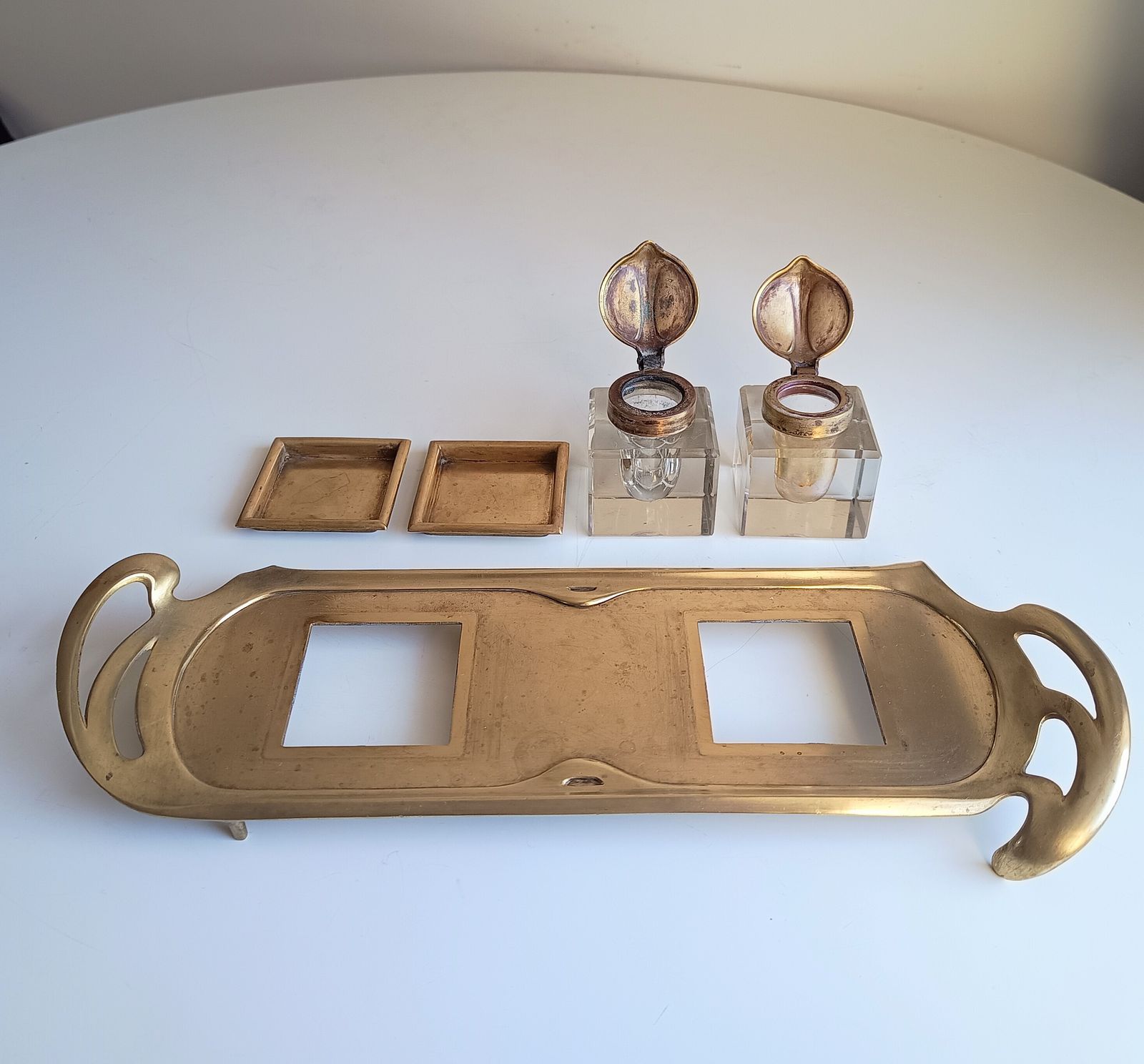 Art Nouveau Inkwells Set: Geschutzt 1902, Schlenker And Kienzle photo for sale