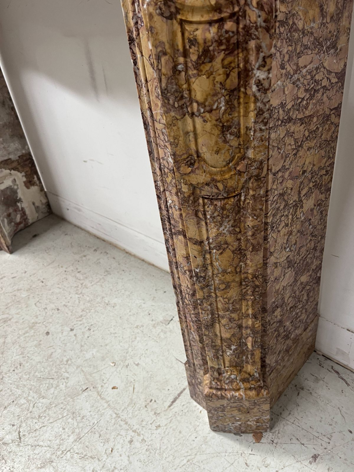 Louis XV Style Fireplace, Pompadour Model, Speckled Breccia Marble, 19th Century photo 3099.38