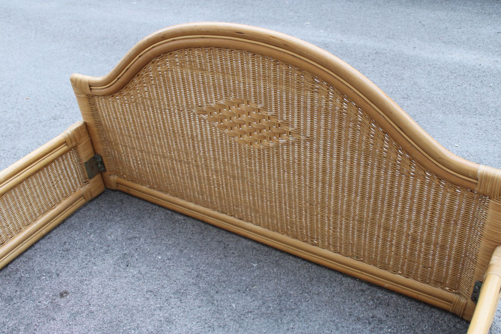 photo vinterior 1970 Tommaso Barbi Design Italian Bamboo And Wicker Bed