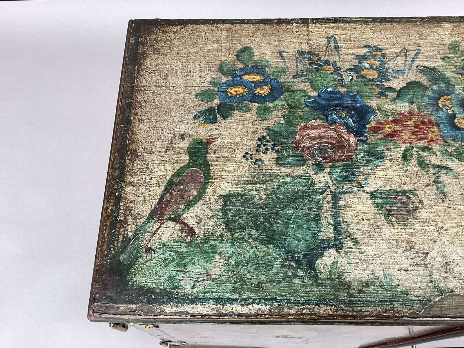 Furniture Charming Late C18th Painted Cabinet On Stand Of Small Proportions photo