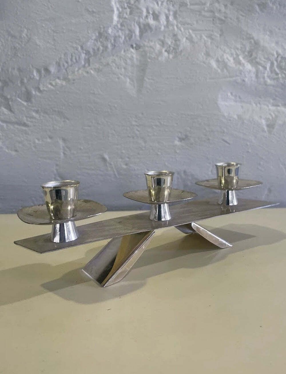 photo furniture Verzilverde Modernistische Driearmige Kandelaar, Jaren 1960
