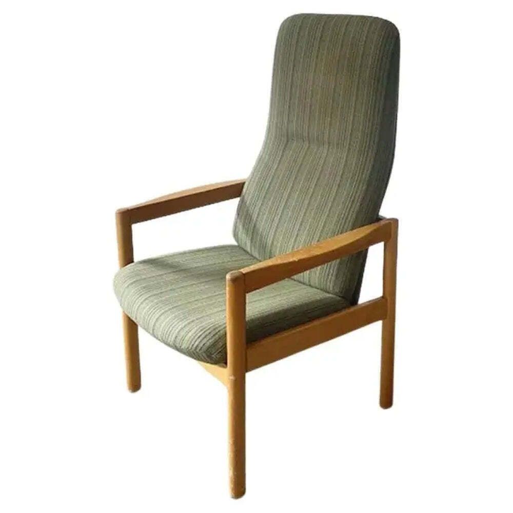 Scandinavische fauteuil met hoge rug