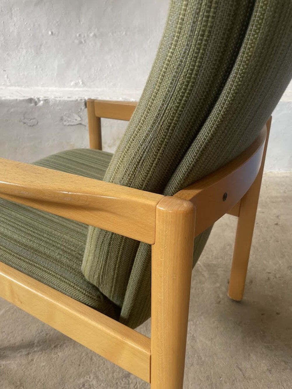 photo for sale Scandinavische fauteuil met hoge rug