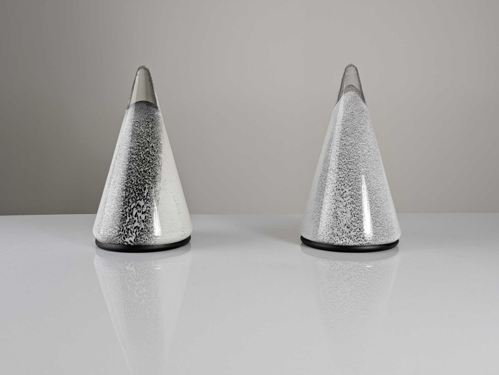 Pair Of Italian Murano Glass Conical Table Lamps From The 1980s photo buy
