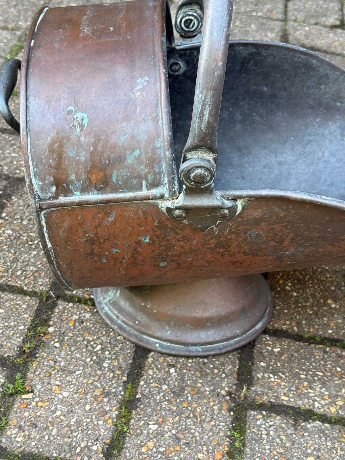 105.0 Antique Edwardian Copper Coal Scuttle With Brass Handles – Early 1900s English Fireside Bucket / Vintage Patinated Copper Planter photo