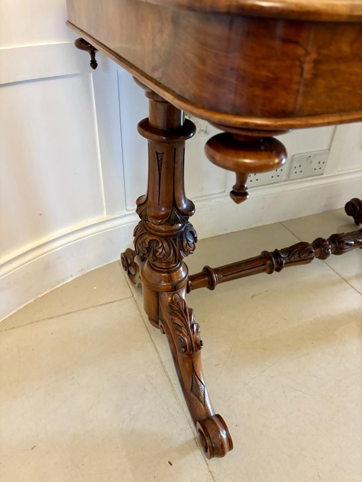 Outstanding Quality Antique 19th Century Burr Walnut Freestanding Centre Table photo 3350.0