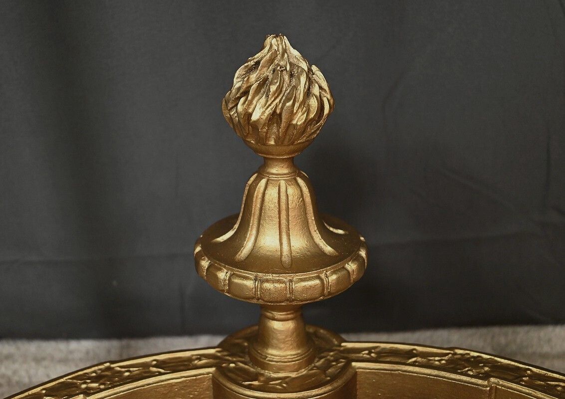 photo vinterior Small Half Moon Console In Marble And Gilded Wood, Louis XVI Style – 20th Century
