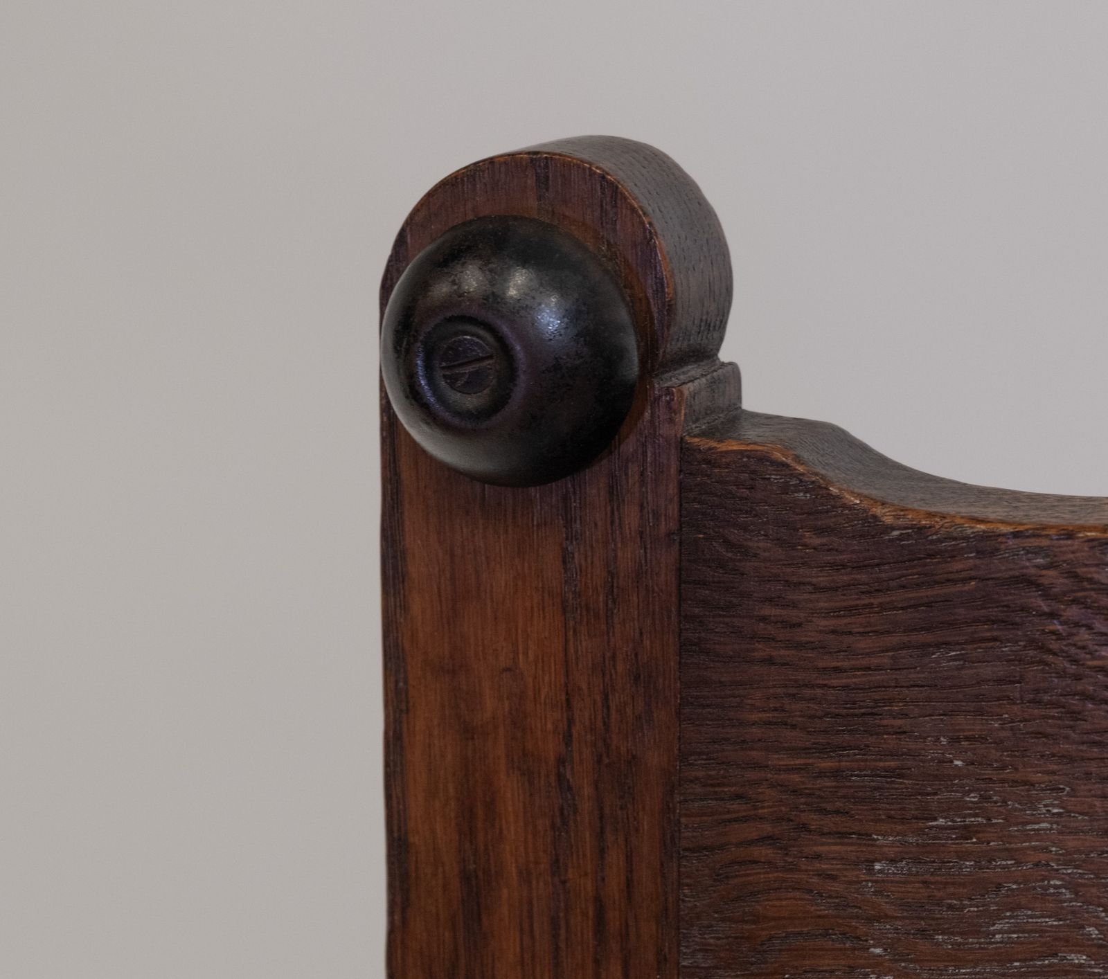 photo furniture Antique Edwardian Oak Snooker Pool Cue Rack Stand