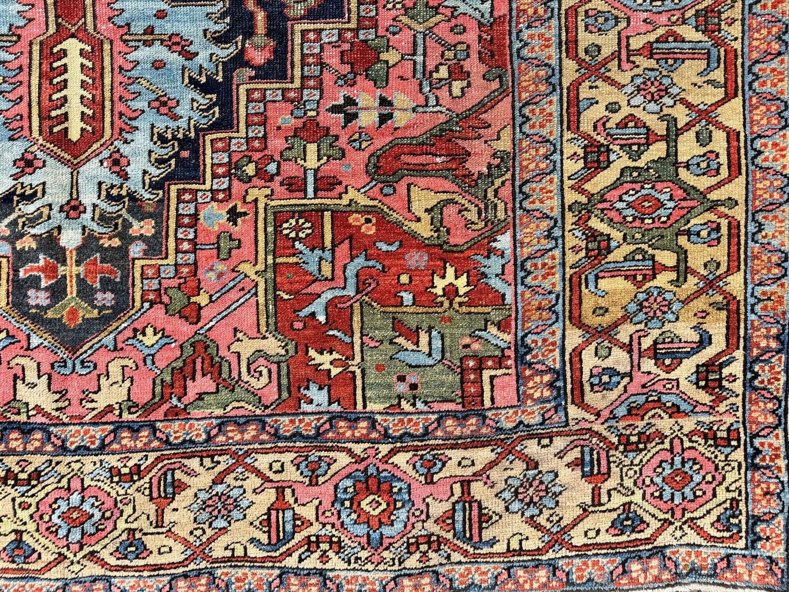 Antique Heriz Carpet 3.29m X 2.12m photo buy