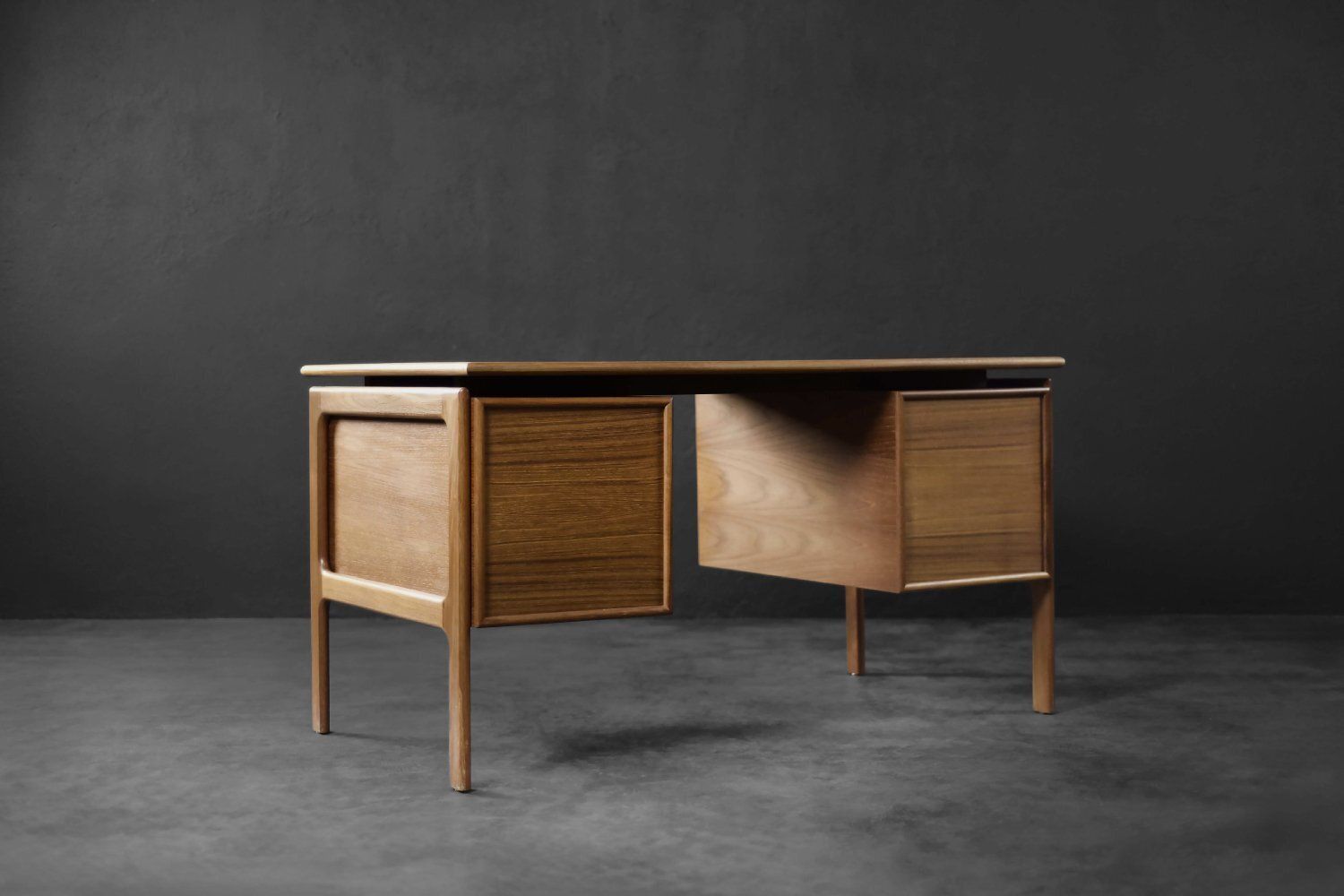 Vintage Danish Teak Desk By Arne Vodder For Gv Møbler, 1960s photo 2571.0
