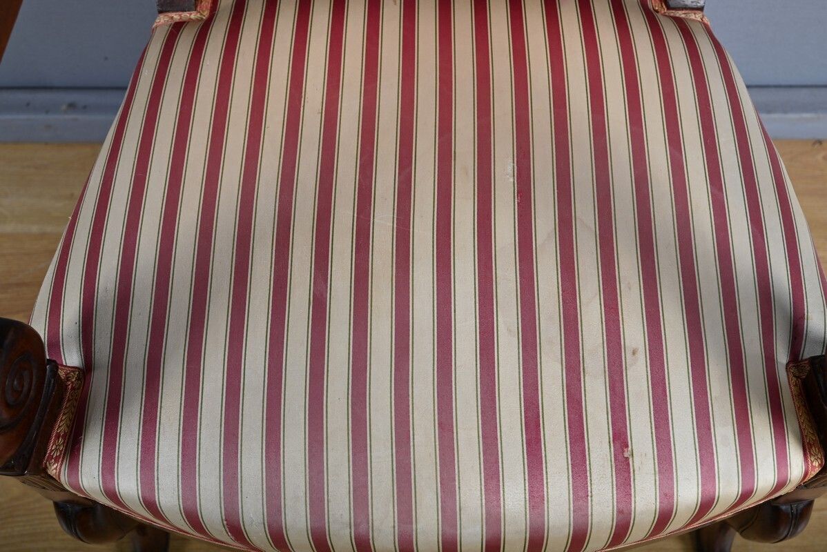 photo buy Pair Of Armchairs In Solid Cuban Mahogany, Restoration Period – Early 19th Century