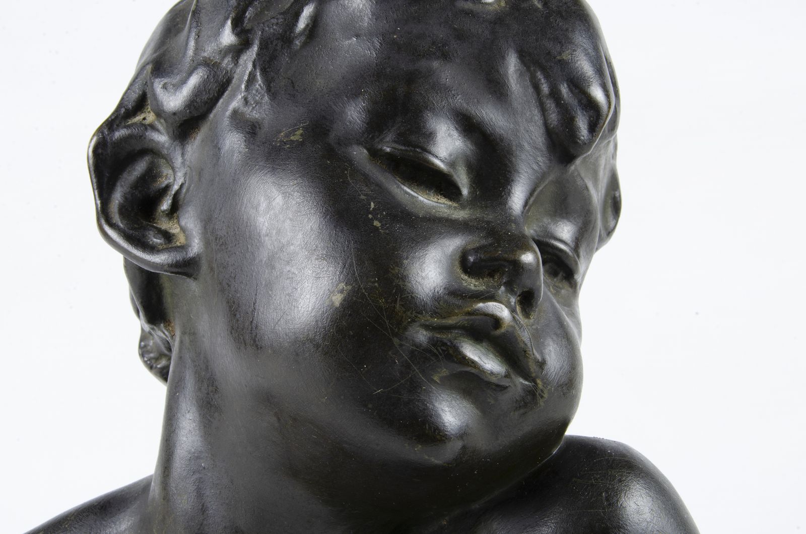 1920s Art Déco Patinated Bronze Bust Of A Young Man With Marble Base By Italian Sculptor Amadeo Gennarelli, France photo for sale