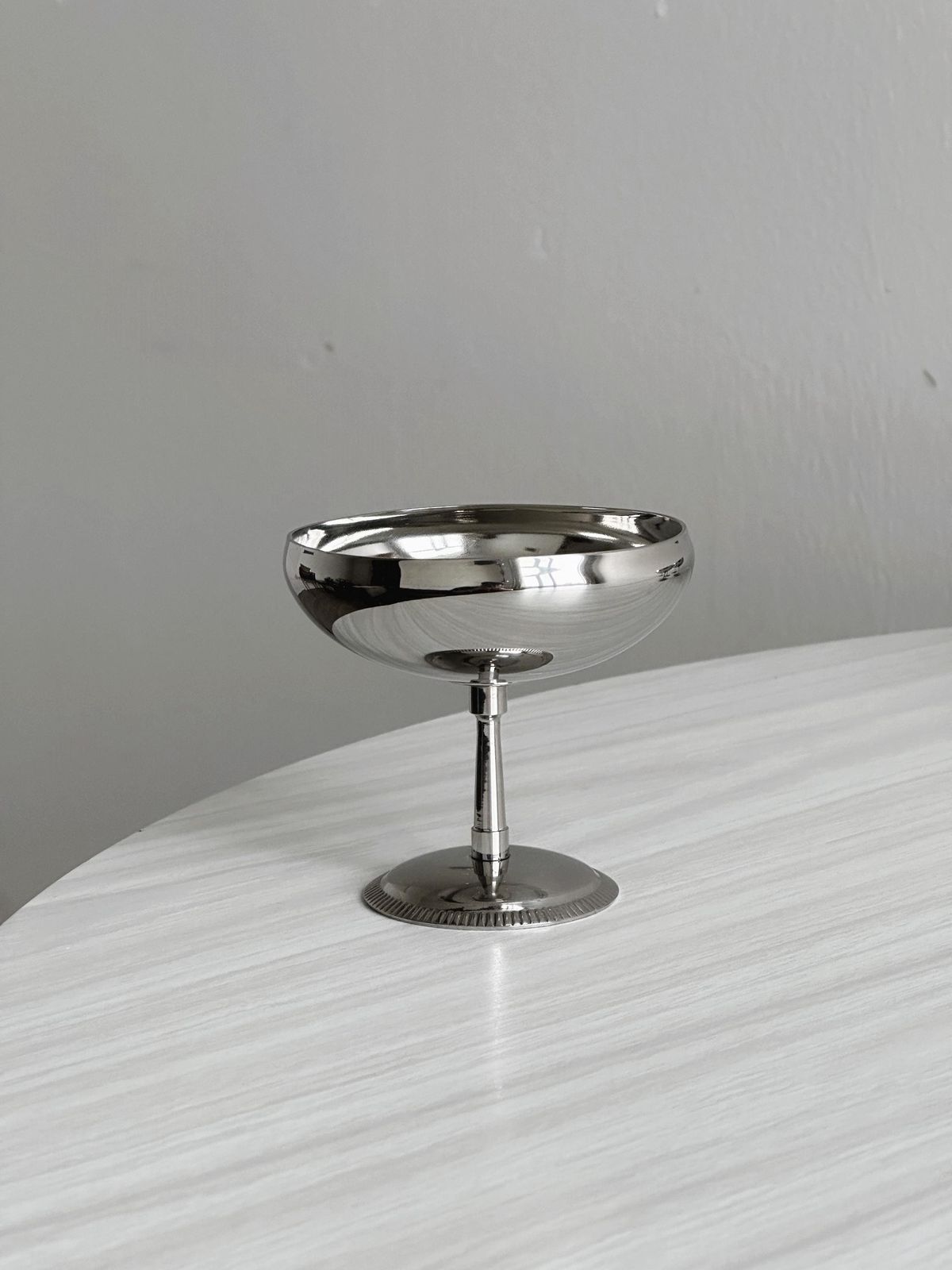 6 coupelles en inox sur pied, style Letang Remy, fabrication française, art de la table en métal, service à dessert, idée cadeau. photo for sale