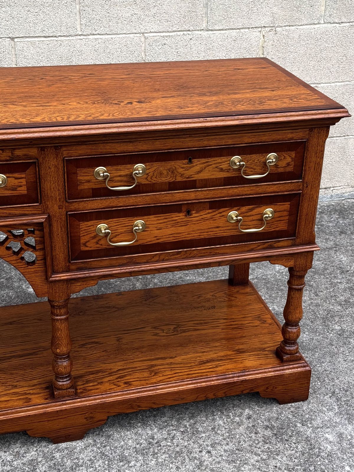 photo for sale A Titchmarsh And Goodwin Style Solid Oak Sideboard Dresser Base Hall Lamp Table