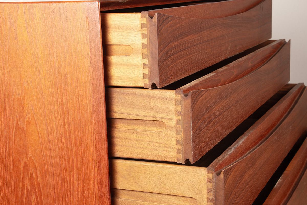 Danish Teak Chest Of Drawers, 4 Drawers By Arne Vodder For Sibast 1960. photo vintage