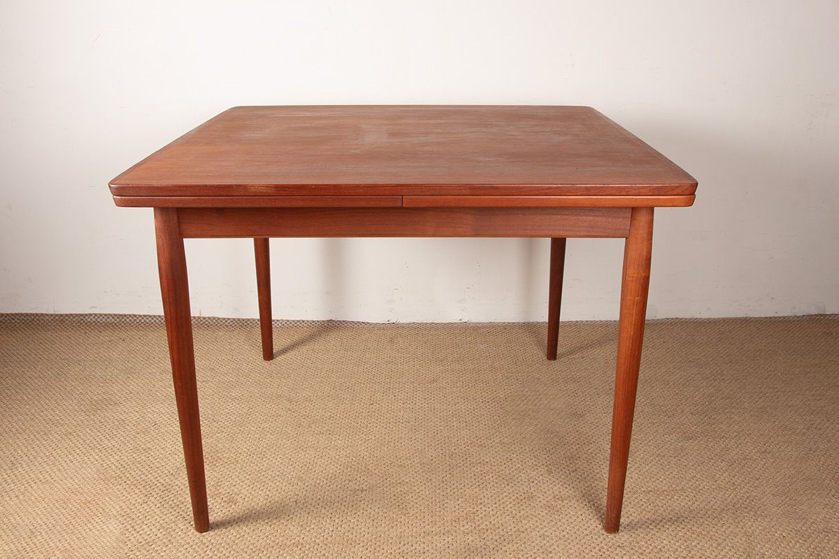 Square And Extendable Danish Dining Table, In Teak, Model 592, By Arne Vodder For Sibast 1960. photo for sale