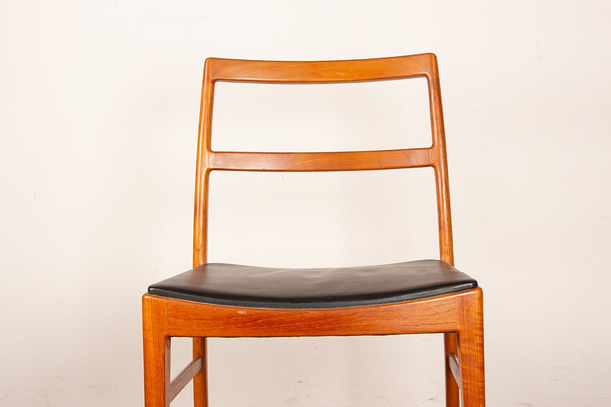 Ensemble de 4 chaises danoises en teck et cuir, modèle 430, par Arne Vodder pour Sibast, 1960. photo furniture
