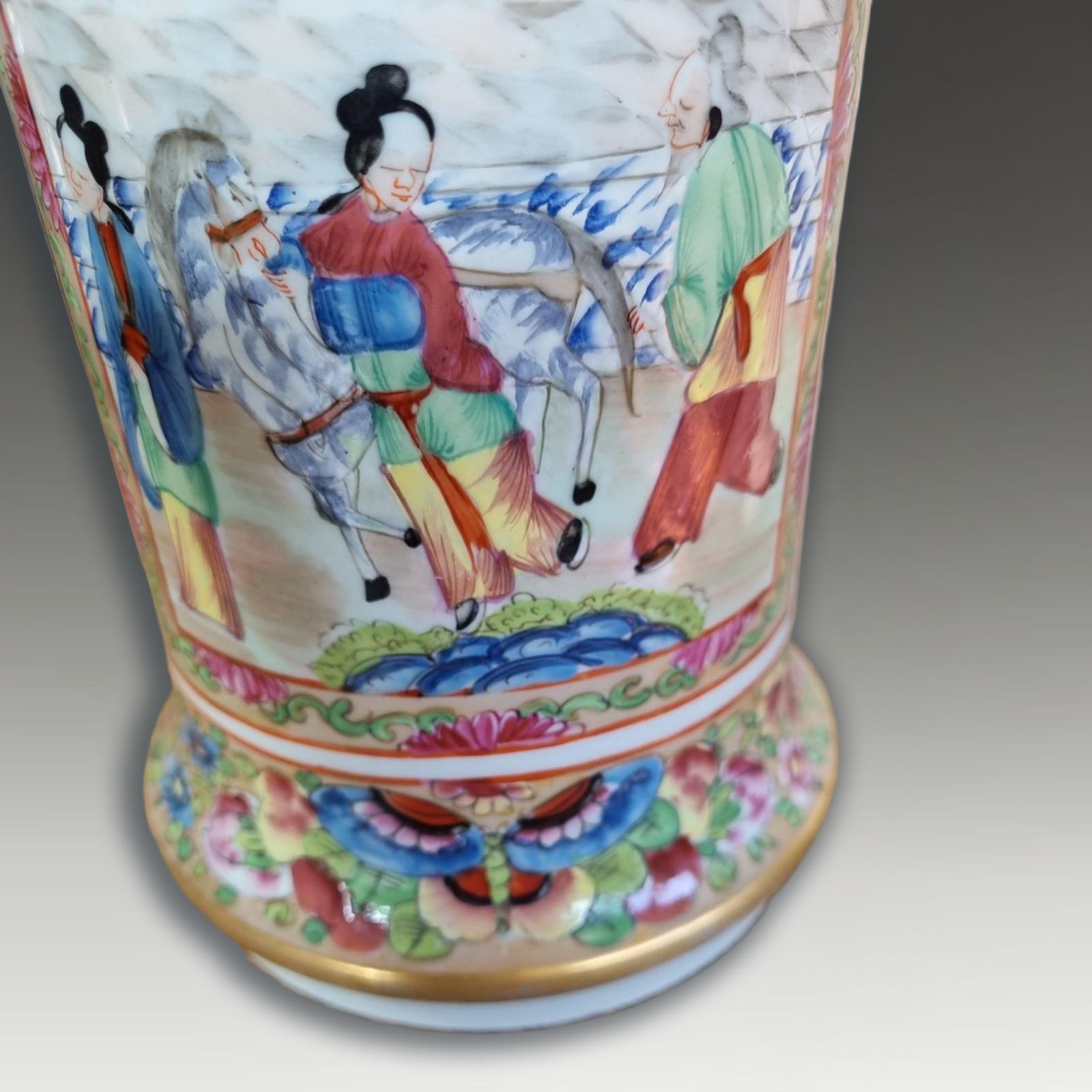 Antique Chinese  V. Large "Rose Mandarin" Trumpet Vase Circa 1830 33cm  H (13 ") photo buy