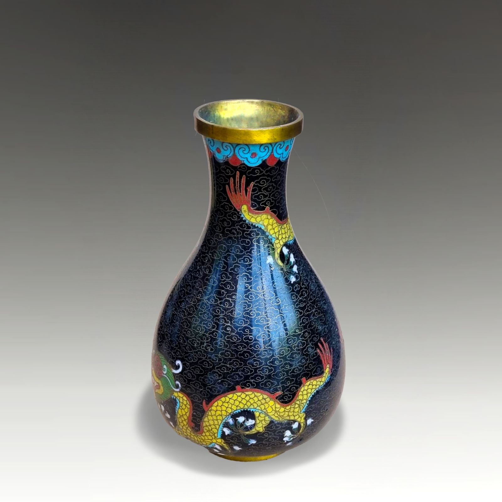 Chinese Cloisonne  Vase  Qing Dynasty Late 19thc  3 Dragons Flaming Pearl 17cm H photo 175.0