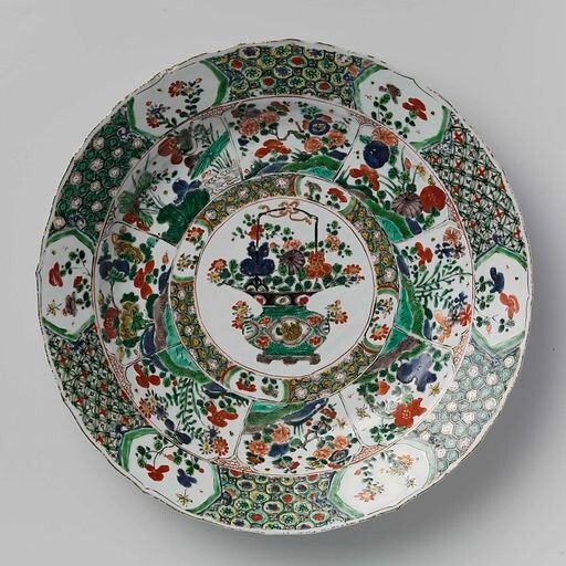 Chinese Kangxi Famille Verte 'Flower Basket' Charger  Superb Quality  Circa 1700 photo vinterior