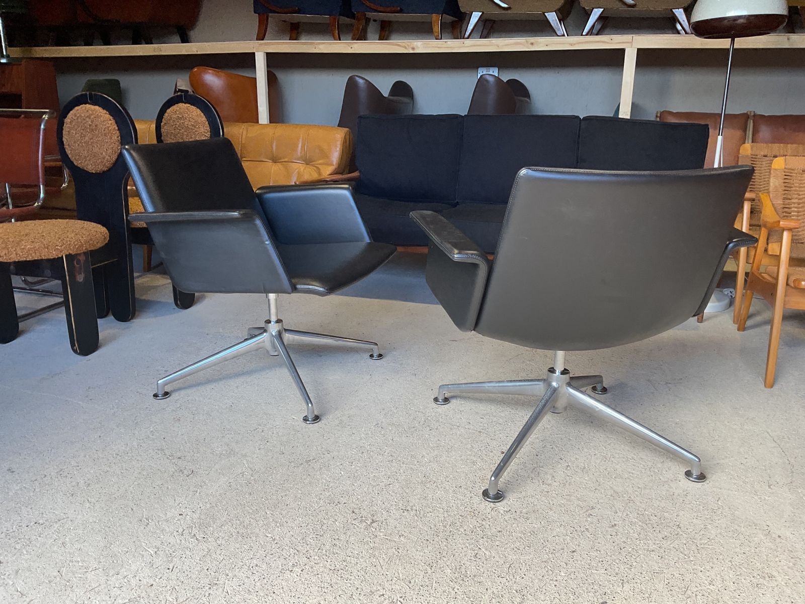 Knoll, Bauhaus Style Armchairs Designed By Brunner , 2013, Set Of 2 photo 2200.0