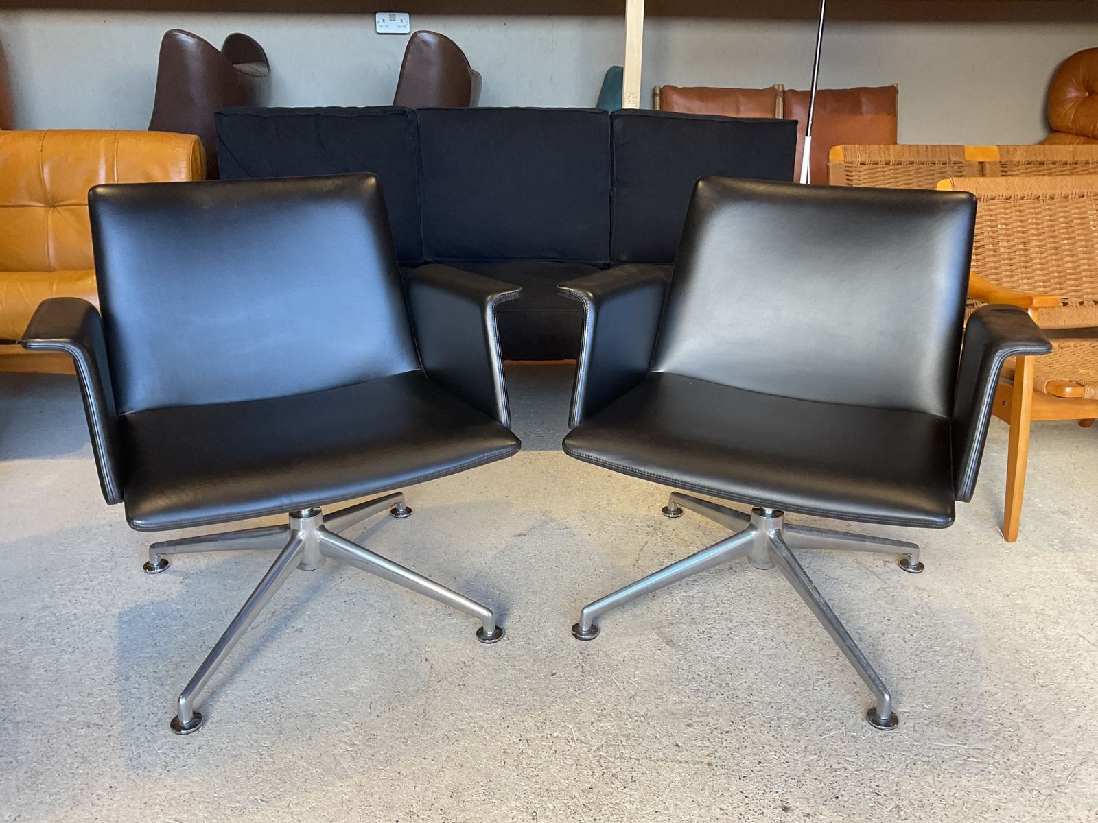 photo vinterior Knoll, Bauhaus Style Armchairs Designed By Brunner , 2013, Set Of 2