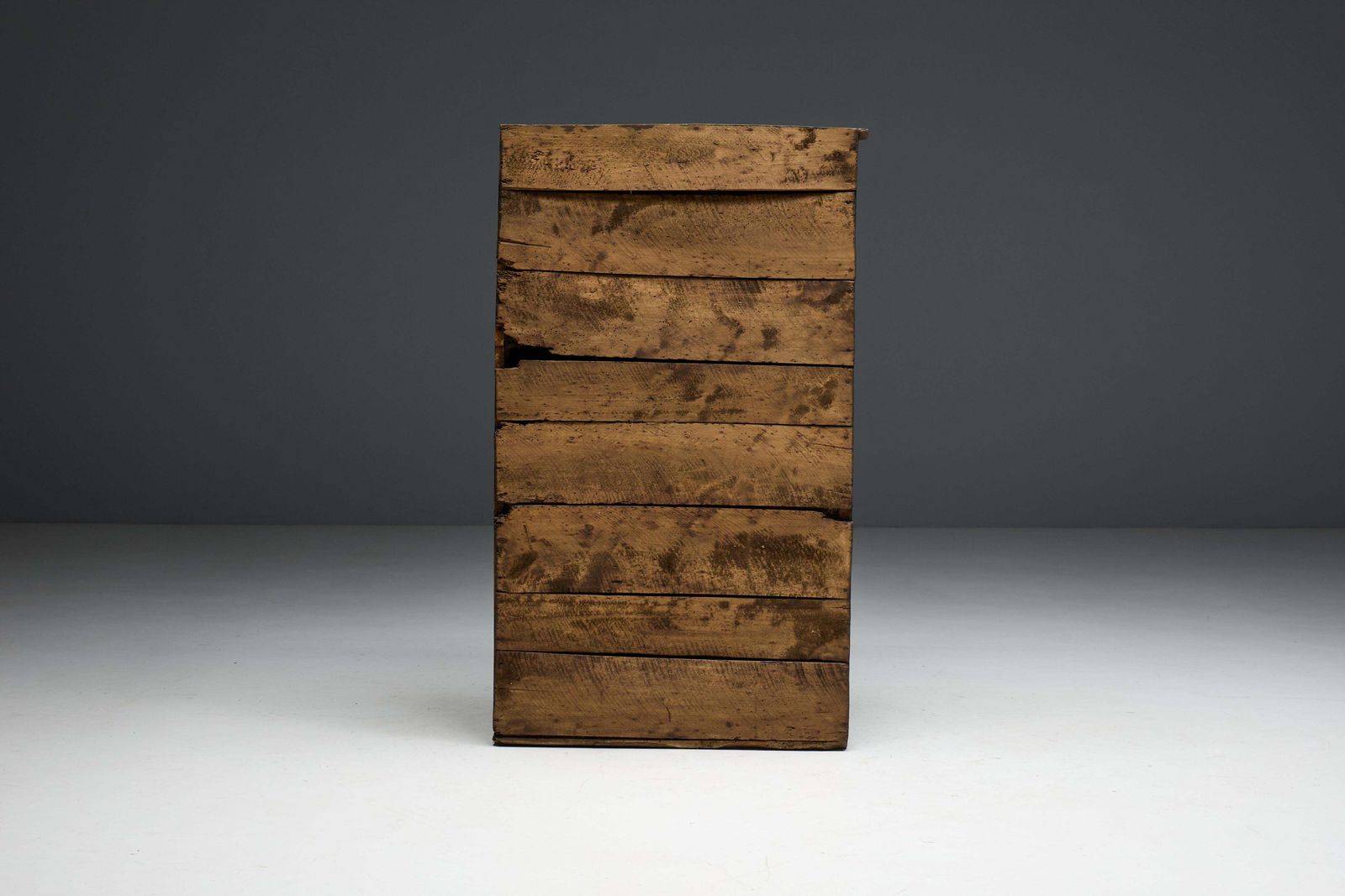 photo vintage Rustic Travail Populaire Cabinet, France, Late 18th Century