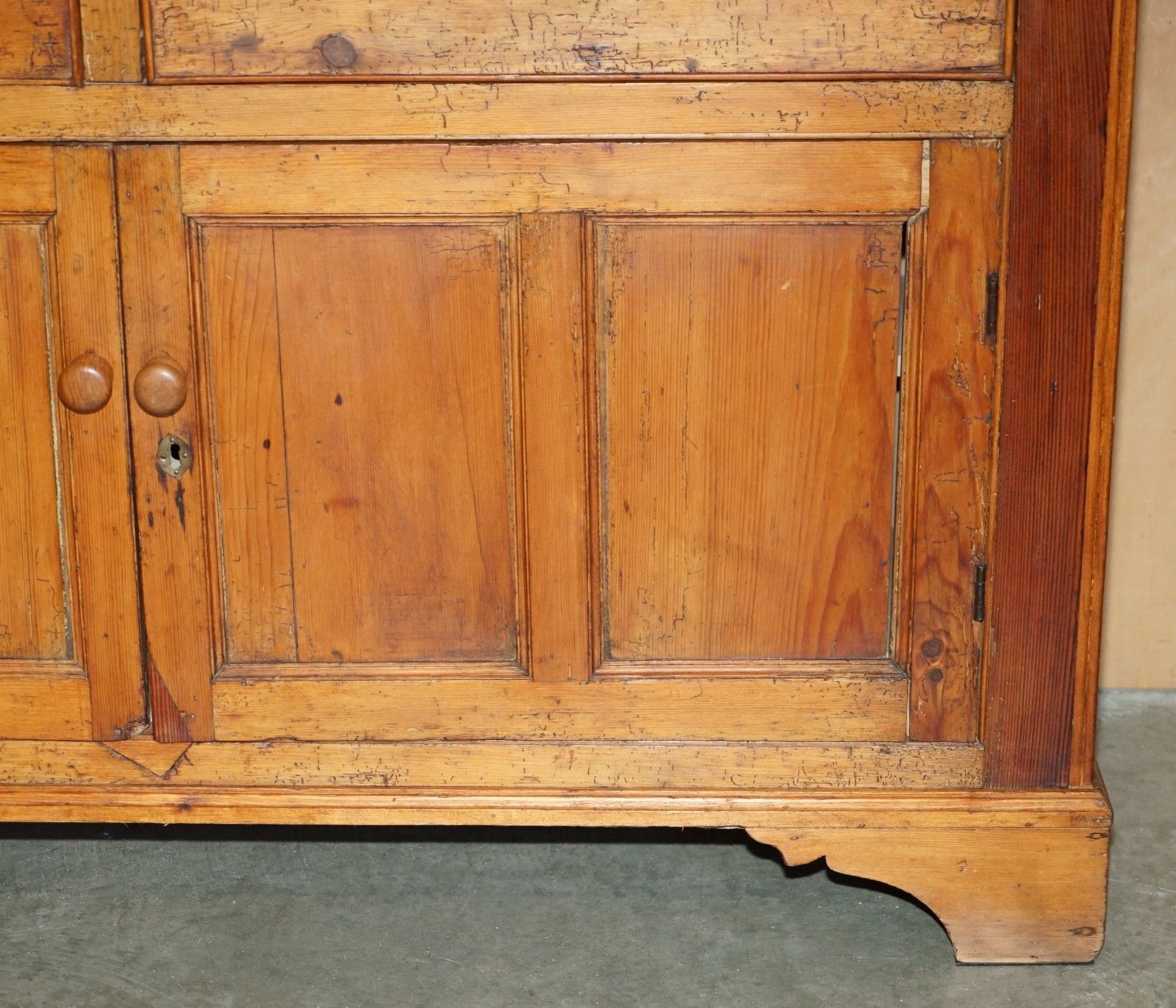 photo furniture Perfectly Formed Antique Georgian Circa 1780 Panelled Pine Housekeepers Cupboard