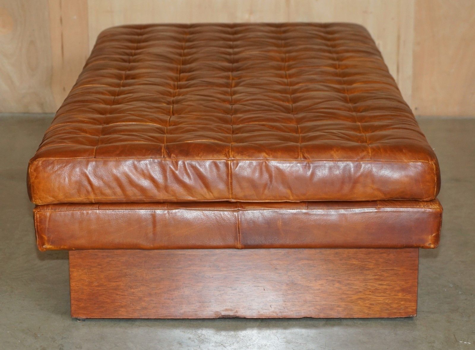Chesterfield Legacy Brown Leather Knoll Studio Barcelona Style Daybed Footstool photo vintage