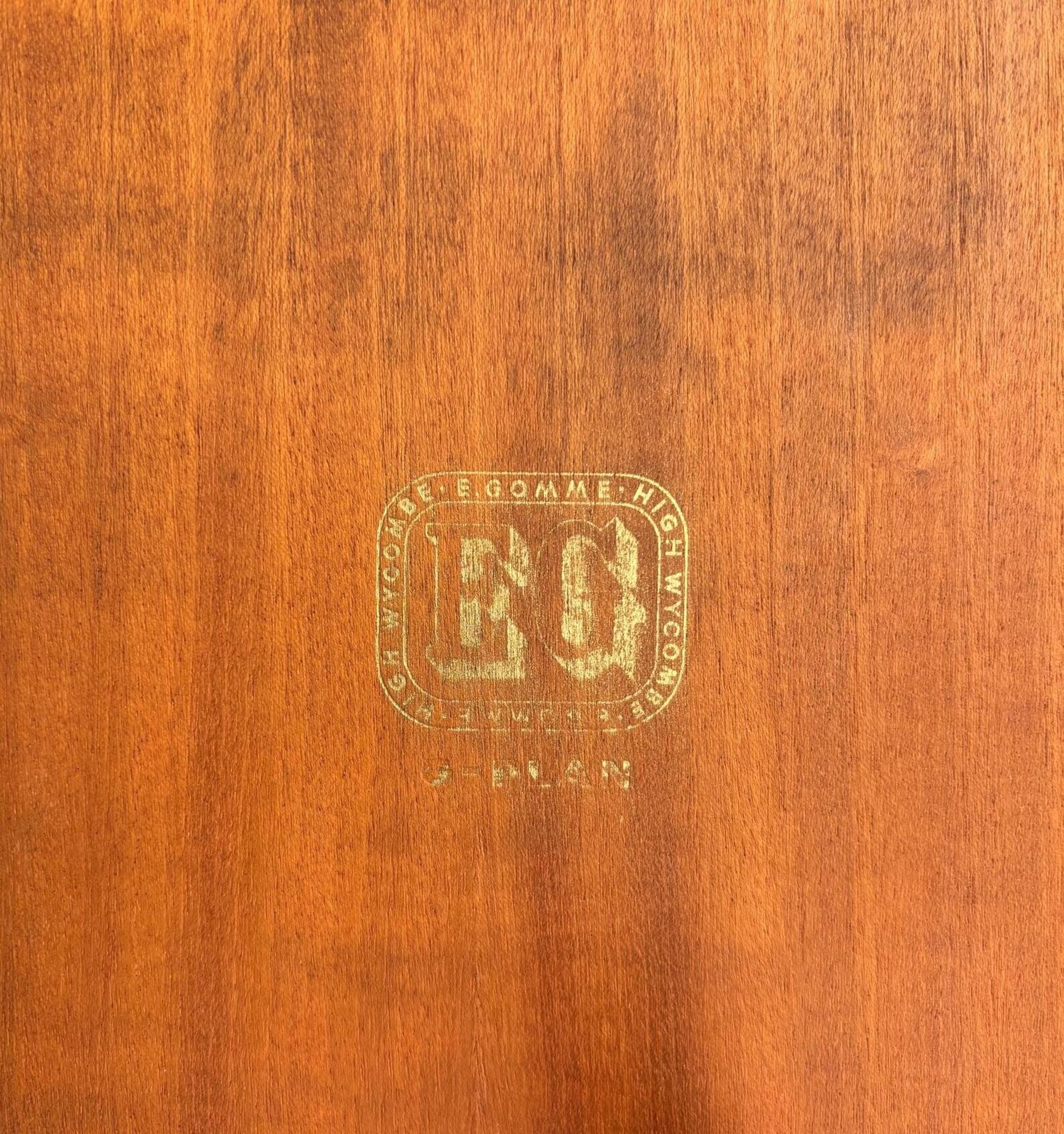 photo vinterior Mid Century G Plan Round Extending Teak Dining Table C.1960s