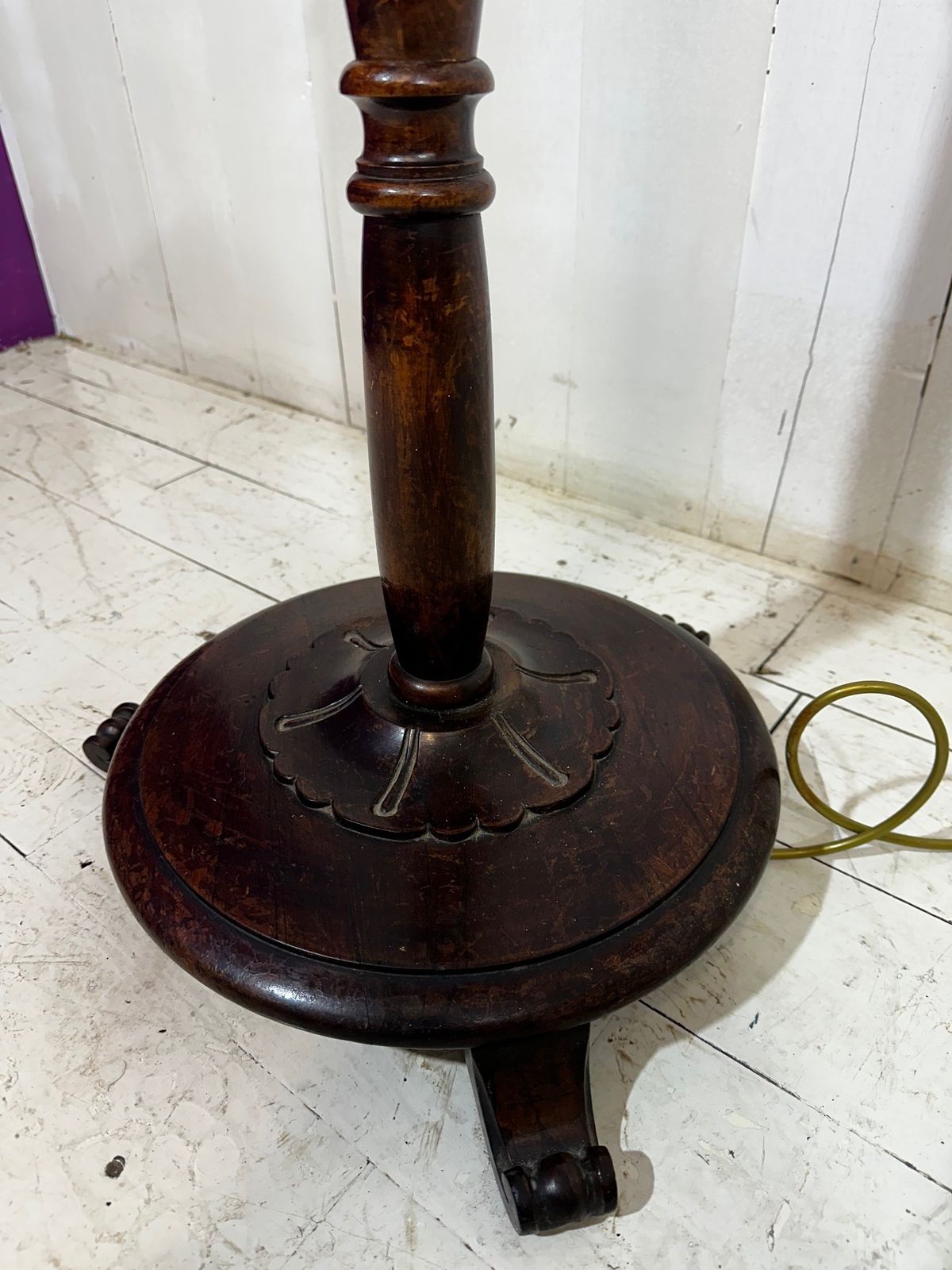 Mahogany Carved Victorian Stand Lamp With  Lampshade
