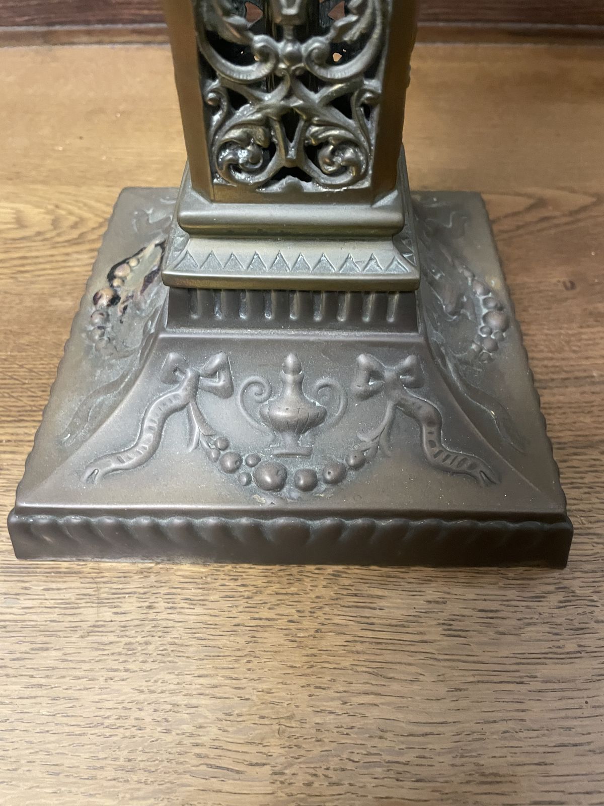 Victorian Large Brass Oil Lamp photo vinterior