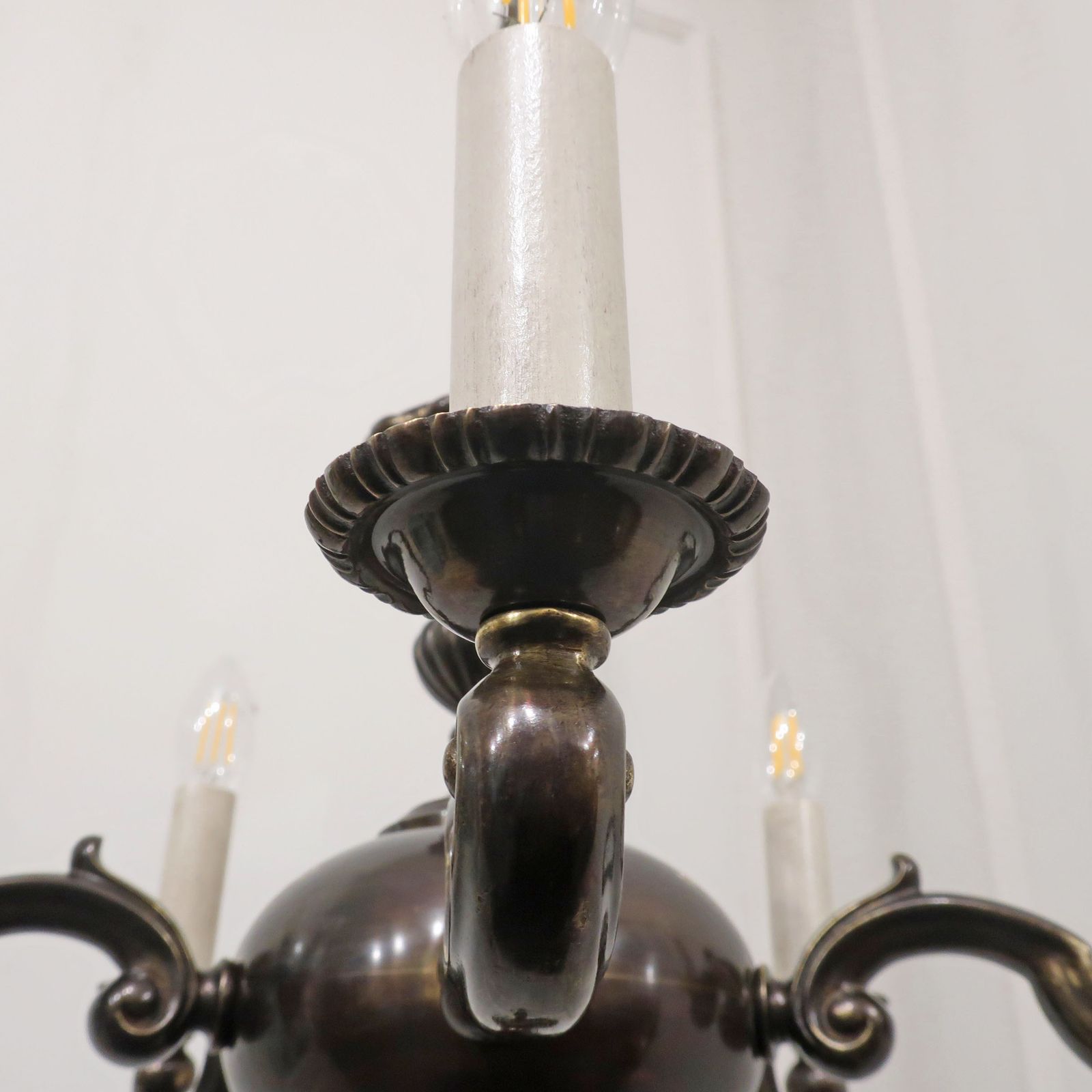 photo furniture Edwardian Bronzed Chandelier Attributed To G.E.C